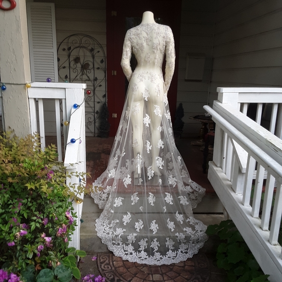 Oleg Cassini Dresses & Skirts - Oleg Cassini Bridal sweep train jacket